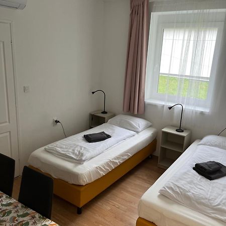 Hotel Alba Vendeghaz Székesfehérvár Zewnętrze zdjęcie
